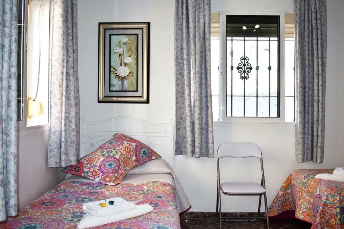 Hostal Sol Y Mar Nerja Buitenkant foto
